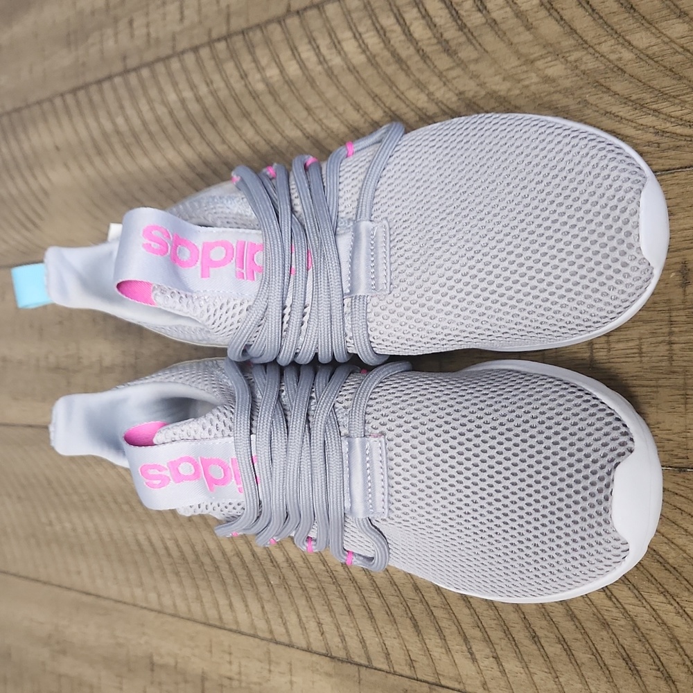 NWT Girls Adidas Lite Racer Adapt 3.0 size 7